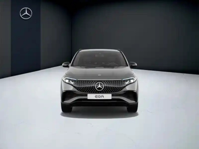 Mercedes Eqa 250+ amg line — photo 8