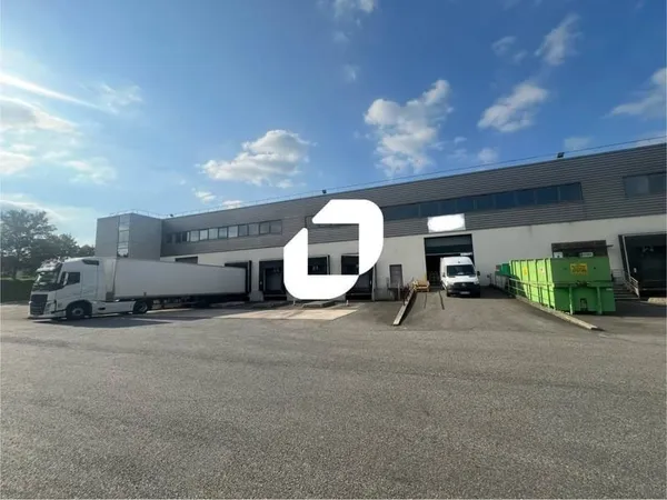 Entrepôt 9628 m²