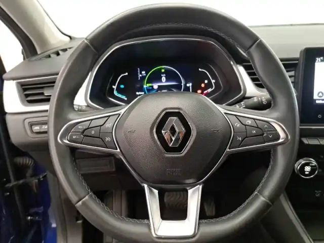 Renault Captur e-tech 145 - 21 — photo 33