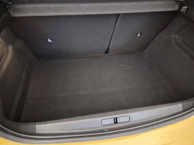 Peugeot 208 electrique 50 kwh 136ch — photo 6