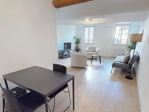 Chambre meublée 10m² - Colocation Toulon centre