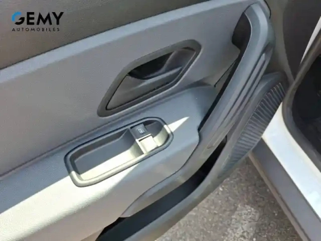 Dacia Duster eco-g 100 4x2 — photo 12