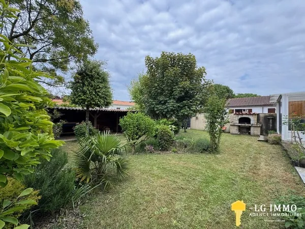 Maison, 3 ch avec jardin dans Cozes