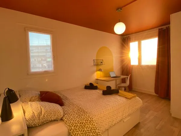 Grande chambre 11,9m2 - Double exposition - RER D, Parking & Ménage, 2 SdE pour 4 coloc seulement