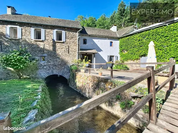 Propriété 6 pièces 200 m²