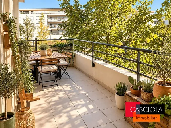 Très bel appartement 4 pièces très lumineux avec terrasse et