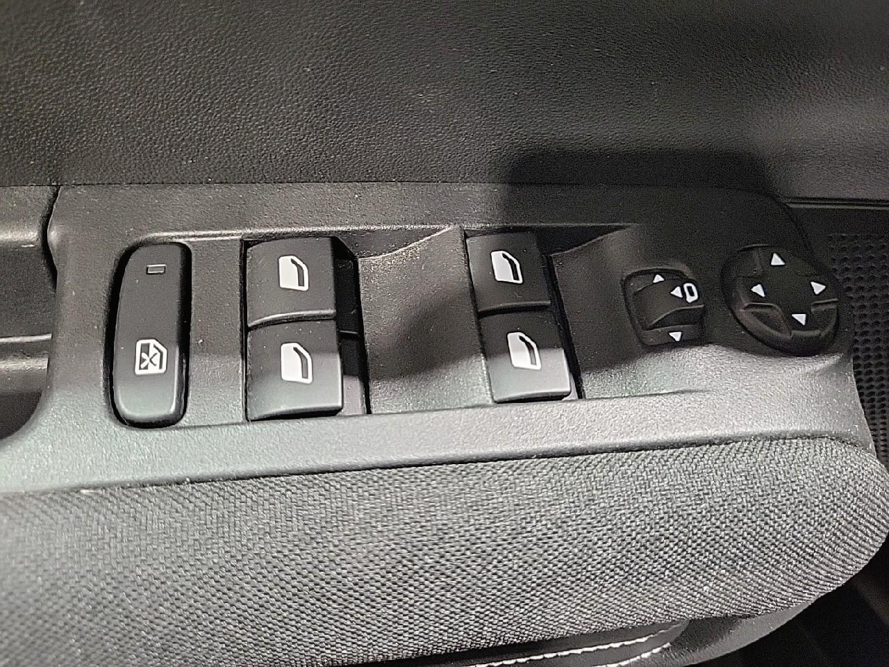 Citroën C3 Aircross puretech 130 s&s eat6 shine pack — photo 23