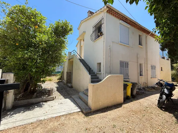 Maison 8 pièces 141 m²
