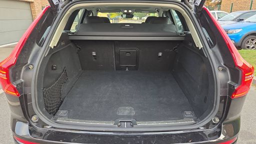 Volvo XC60 T6 Recharge 2.0 Ti 253 Plug in Hybrid 145 AWD Geartronic8 - Plus Style Dark – 2024 – 42063 km – Hybride rechargeable – Boîte Automatique — photo 64