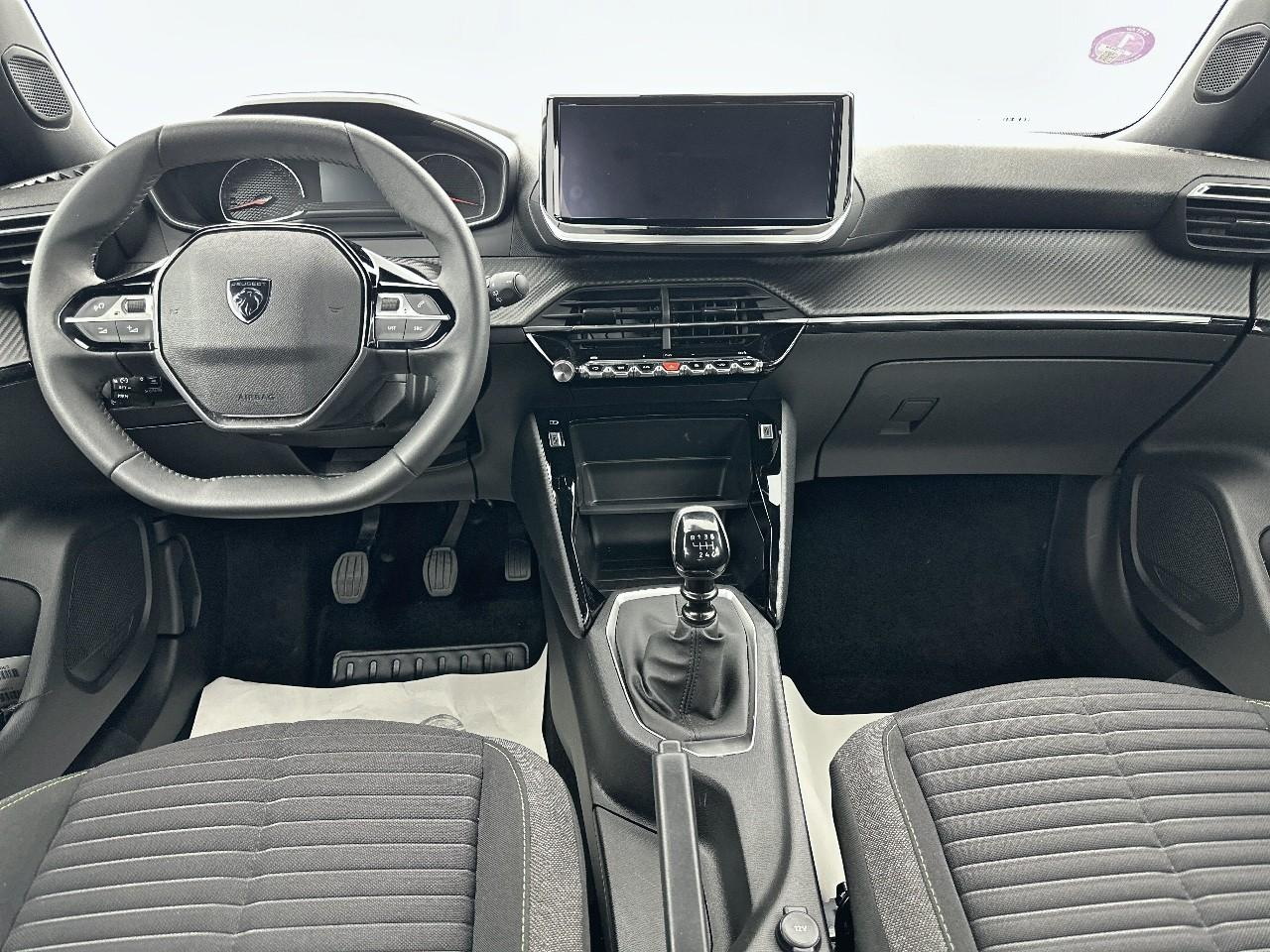 Peugeot 2008 puretech 100 s&s bvm6 active — photo 11