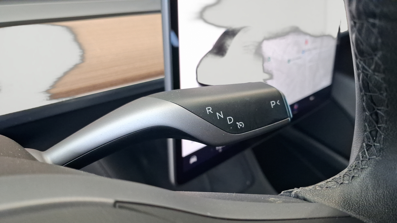 Tesla MODEL Y Grande Autonomie Dual Motor AWD — photo 17
