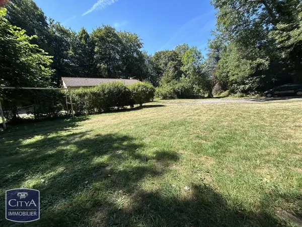 Terrain à bâtir Vente Saint-Étienne 700m² 97500€