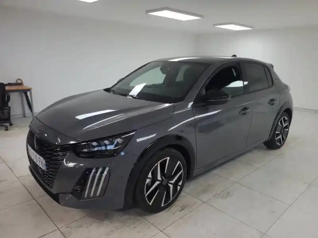 Peugeot 208 hybrid 110 e-dcs6 — photo 1