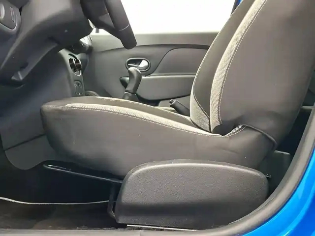 Dacia Sandero sce 75 — photo 24