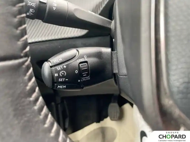 Peugeot 208 puretech 100 s&amp;s bvm6 — photo 15
