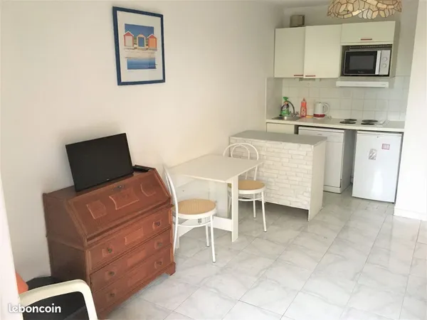STUDIO MEUBLÉ 2 personnes - 24 m² - ROQUEBRUNE CAP MARTIN