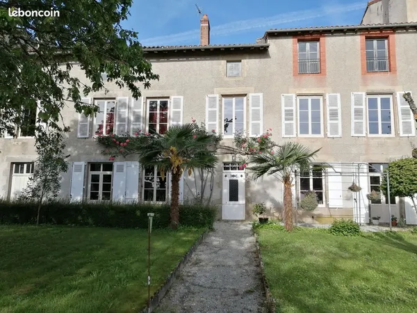 Maison 12 pièces 291 m²