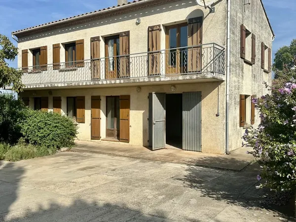 MAISON DE 98 M2 À FORT POTENTIEL
