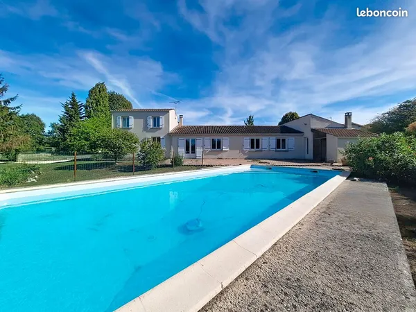 Maison 8 pièces 177 m²