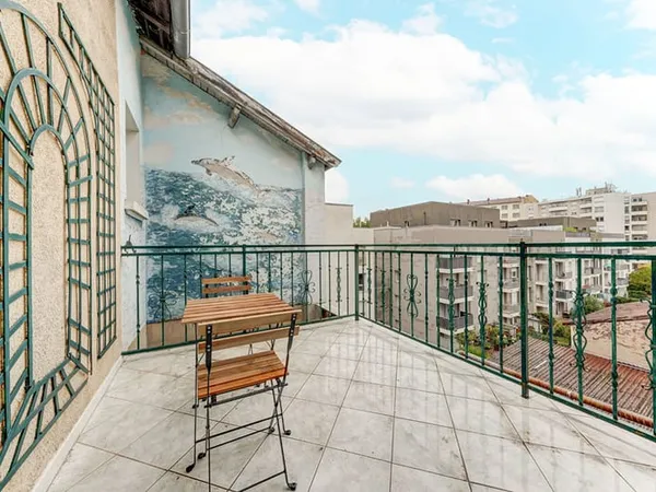 T1 MEUBLE AVEC TERRASSE