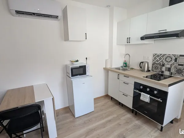 Studio neuf. Meublé. 20m2