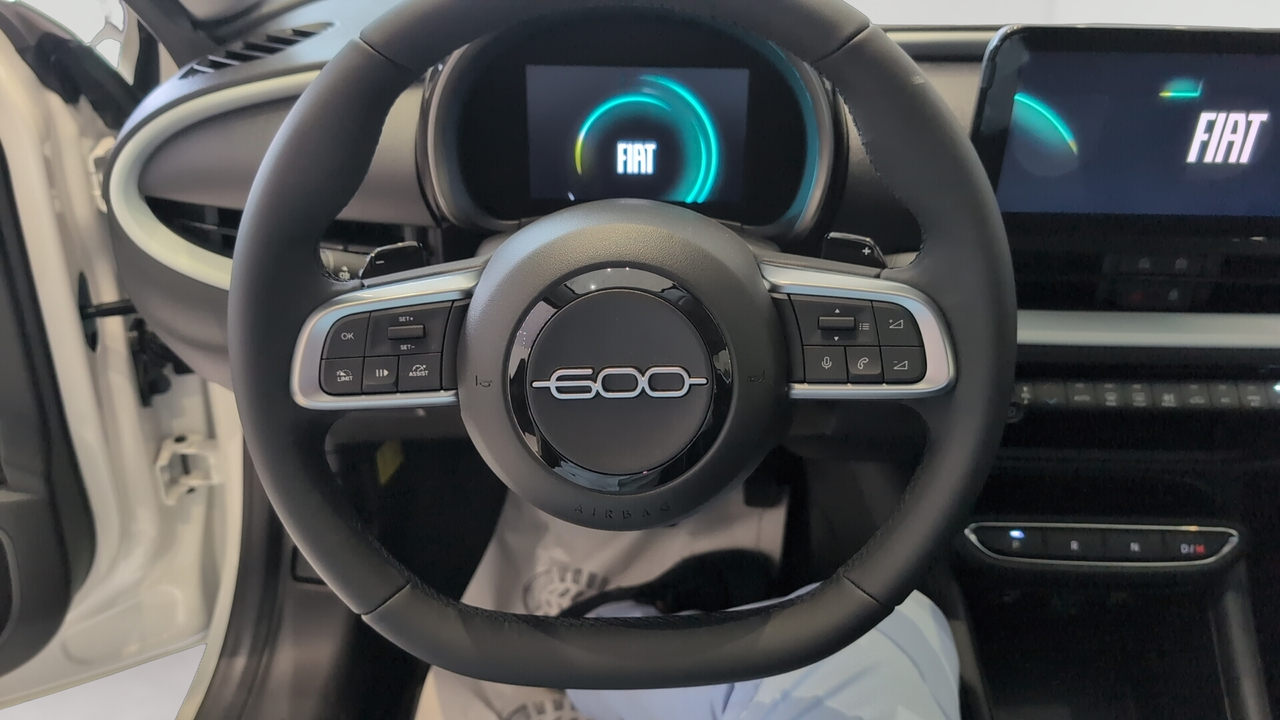 Fiat 600 1.2 HYBRID 100 CH DCT6 — photo 10
