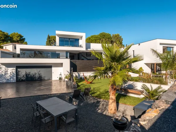 Propriété contemporaine d'exception de 525 m2 avec vue panoramique - Aux portes de Beziers