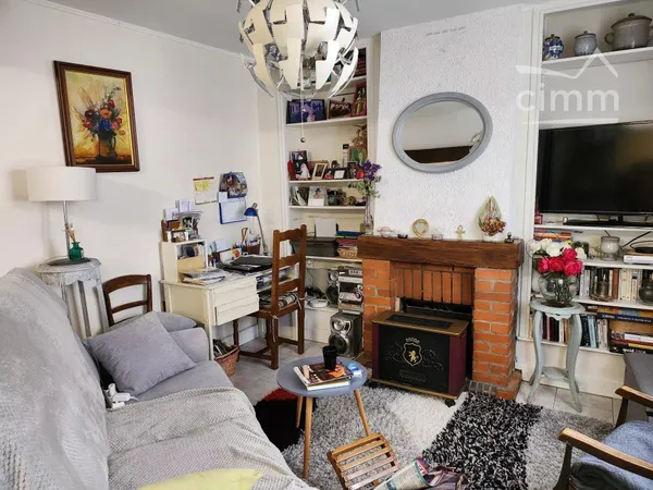 Maison de ville chaleureuse de 140 m² à Neuvy-Pailloux