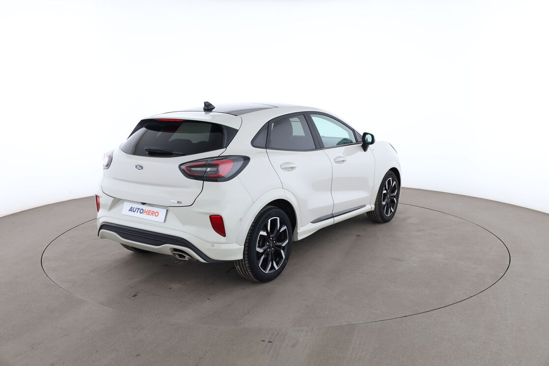 Ford Puma 1.0 EcoBoost Hybrid mHEV ST Line X — photo 5