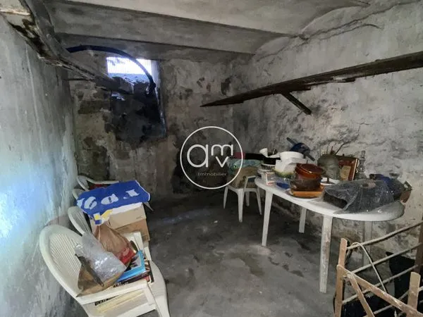 Cave 11 m² Toulon
