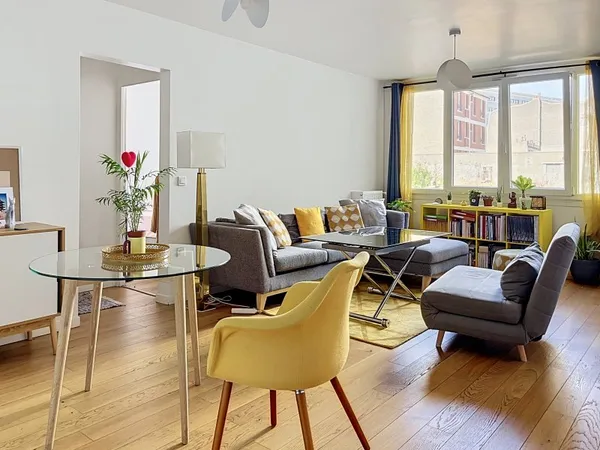 Appartement deux pièces lumineux et au calme - 48,5 m² - Paris 20ème