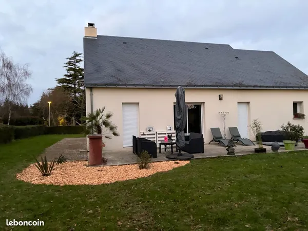 Maison a louer st aubin des chateau