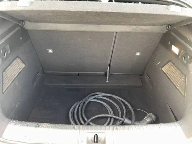 Renault Megane e-tech ev60 220 ch optimum charge — photo 9