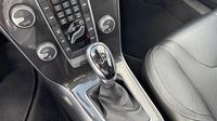 Volvo V40 D2 AdBlue 120ch Signature Edition Geartronic — photo 14