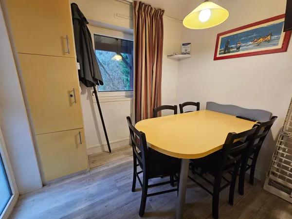 Appartement de PLAIN PIED avec deux chambres et terrasse