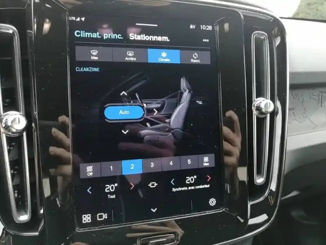 Volvo Xc40 recharge extended range 252 ch 1edt — photo 21