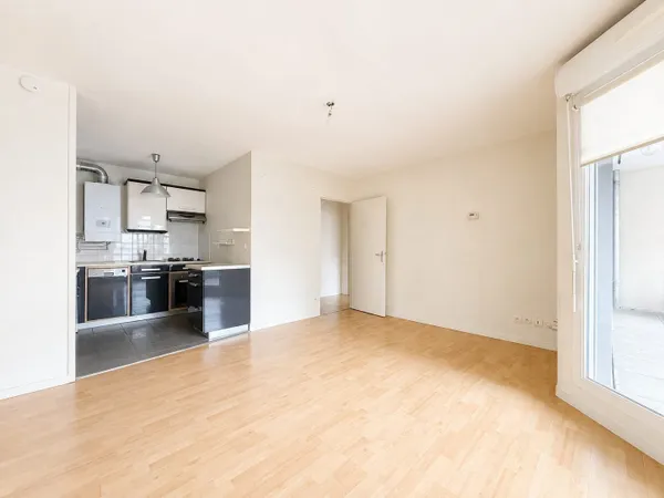Appartement T2 Jaude avec terrasse et parking