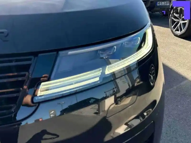 Land Rover Range Rover sport p460e awd 3.0l i6 phev — photo 17