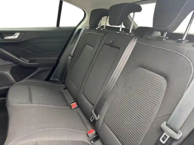 Ford Focus 1.0 flexifuel mhev 125ch titanium design — photo 8