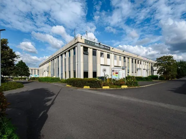 Local d'activité 3415 m²