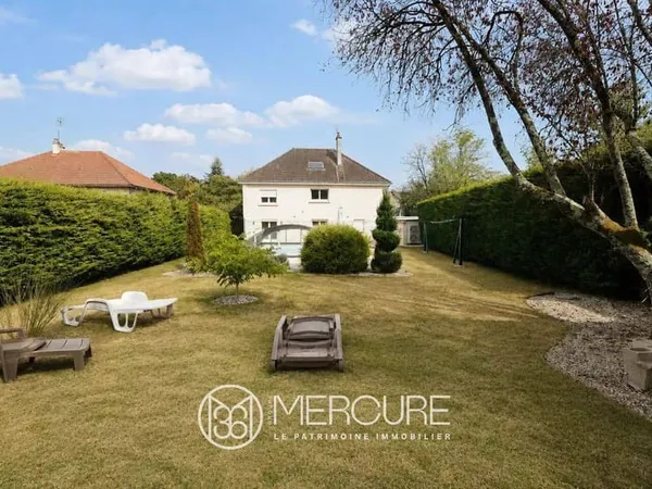 Maison 8 pièces 162 m²