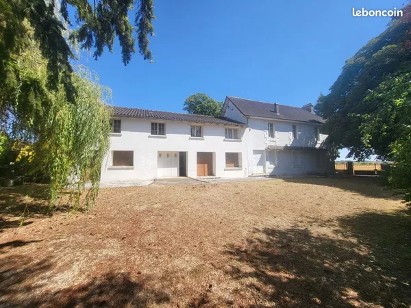 Maison 11 pièces 256 m²
