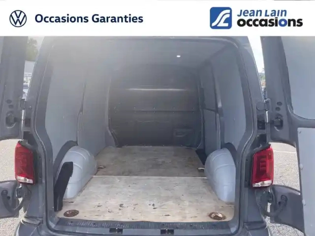 Volkswagen Transporter 6.1 van l1h1 2.0 tdi 150 dsg7 — photo 14