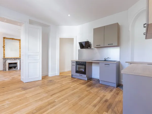 Appartement 4 pièces 94 m²