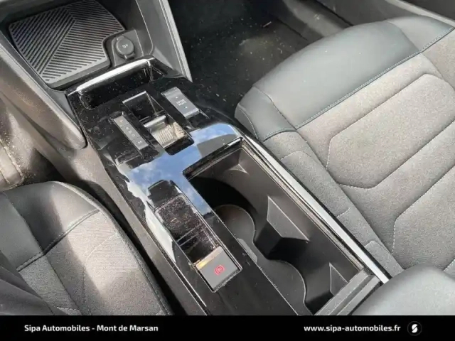 Citroën C4 puretech 130 eat8 — photo 18