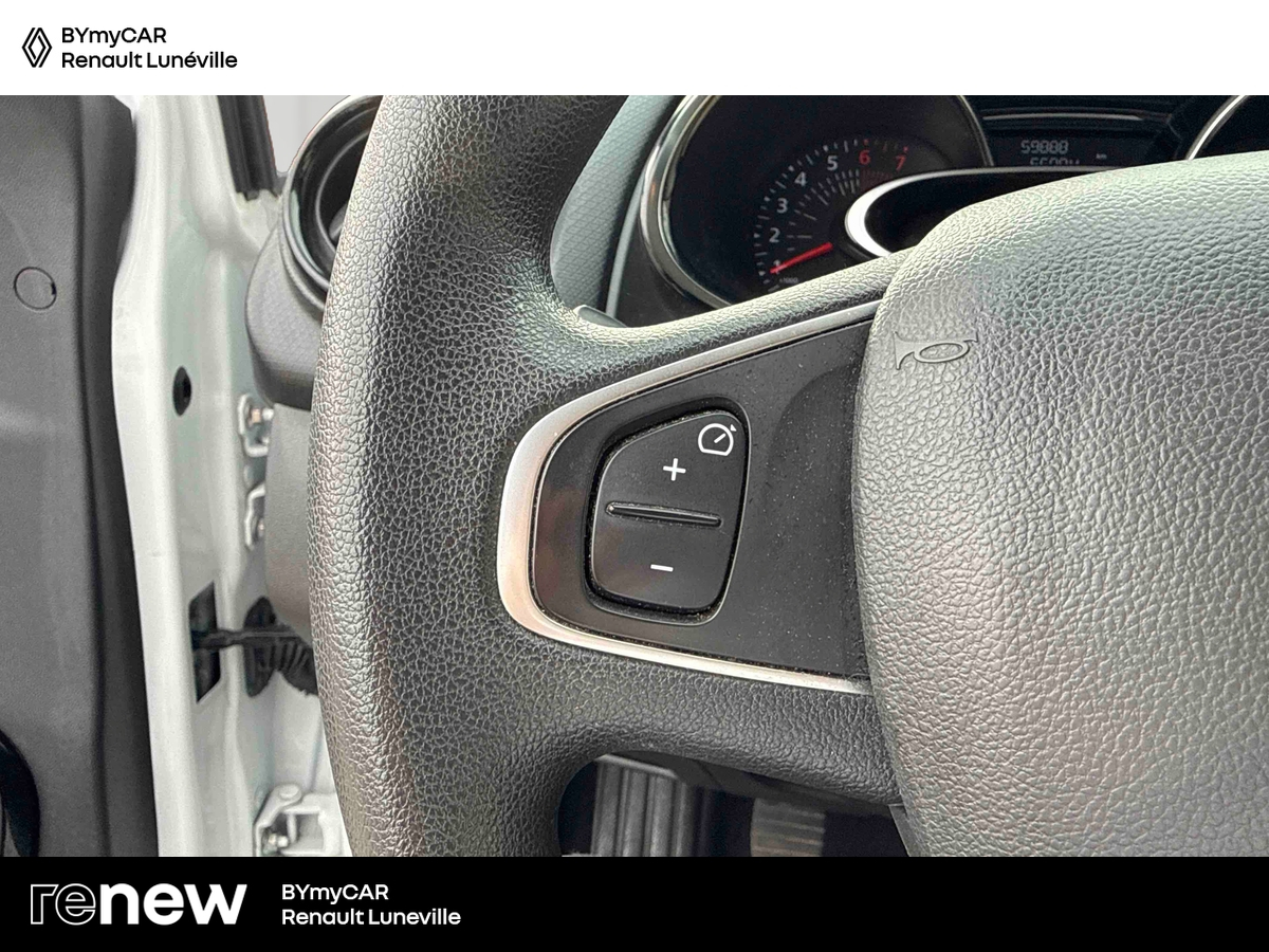 Renault Clio TCe 90 - 19 — photo 18
