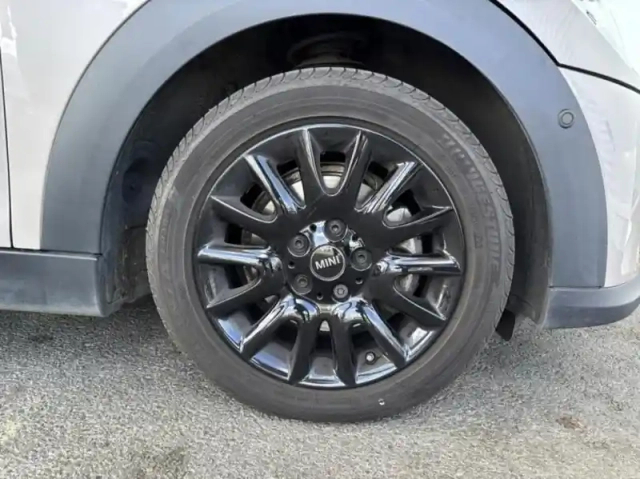 Mini Mini 5 portes cooper 136ch edition camden bva7 — photo 6
