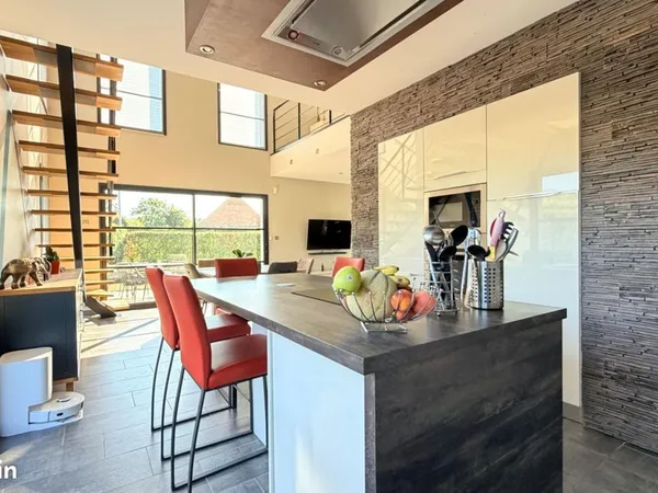 Maison 5 pièces 154 m²