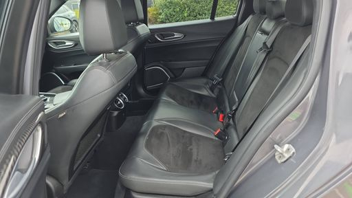 Alfa Romeo Giulia 2.2 JTD 210 Q4 AT8 - Veloce Ti – 2020 – 115288 km – Diesel – Boîte Automatique — photo 38