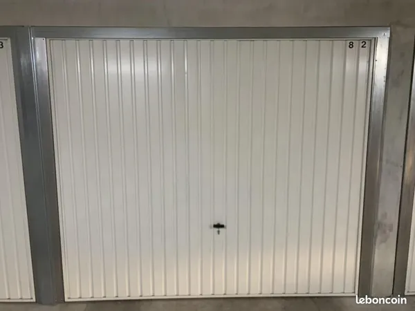 Garage/box 18 m² Villeurbanne